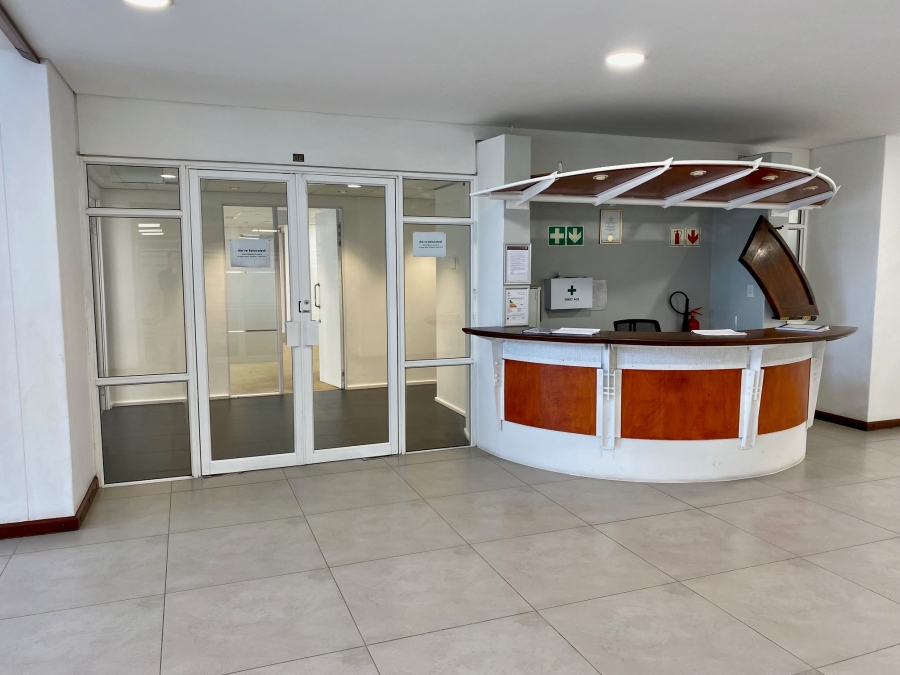 To Let commercial Property for Rent in Mouille Point Western Cape